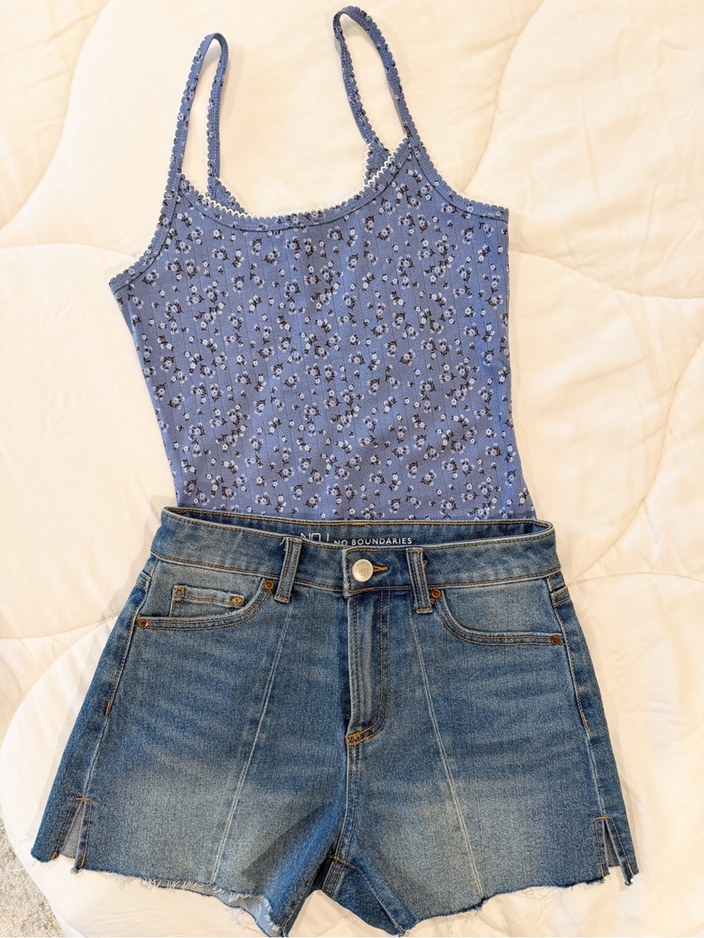 NWOT No Boundaries Jean shorts